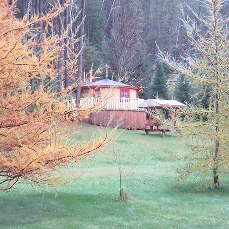 La Maison Sous Les Arbres Saint Roch de Mekinac Exterior foto